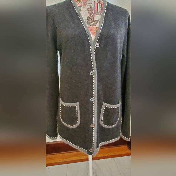 Neiman Marcus Cashmere Collection Cardigan 2 Shades of Grey - Picture 8 of 8